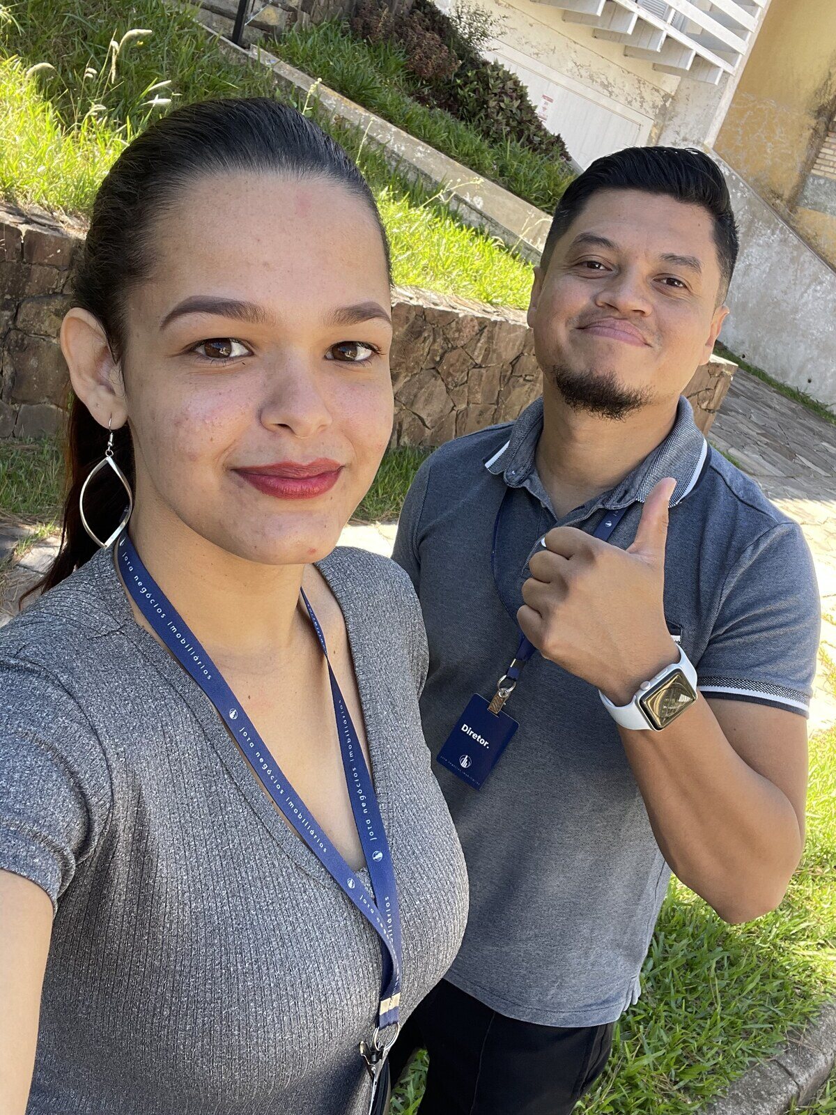 Angelys e Tiago durante a fase profissional anterior ao trabalho como freelancers.